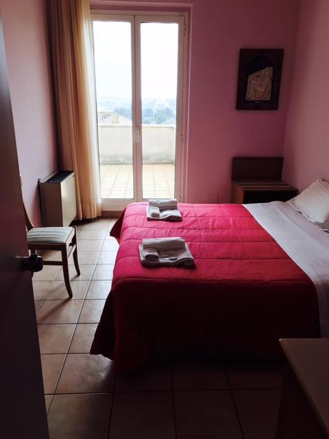 Pellegrino E Pace Hotel Loreto